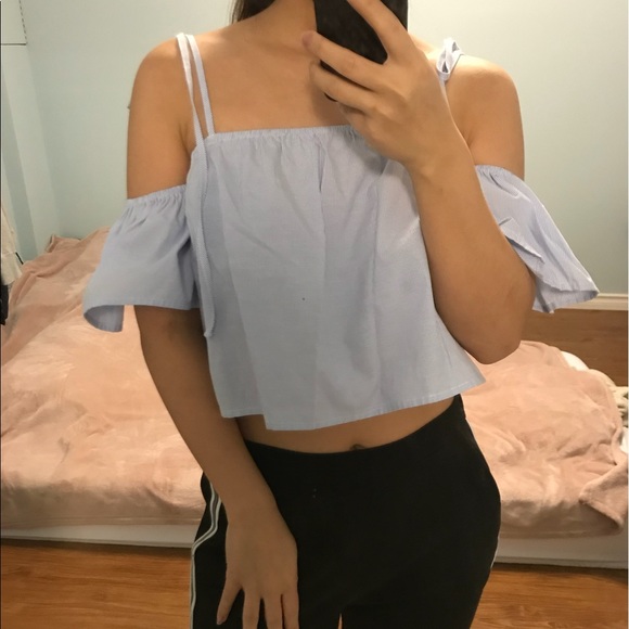 2/$40 FOREVER 21 Off the Shoulder Crop Top NWOT - Picture 2 of 4